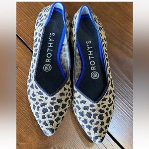 Rothys Women's The Flat Pointy Toe Shoes Size 7 Leopard Animal Blue Ballet Comfy